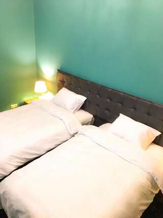 Отель Belona Hotel Кутаиси Большой двухместный номер с 1 кроватью или 2 отдельными кроватями-2